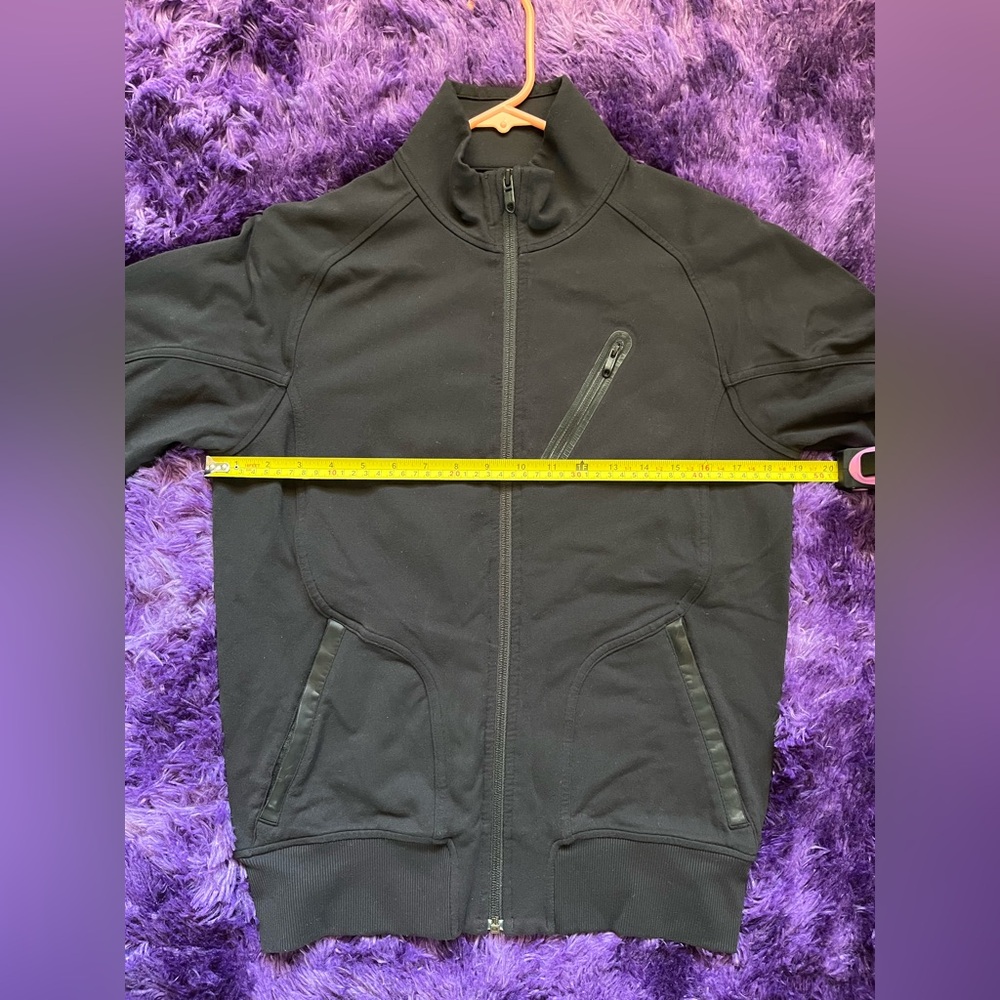 Lululemon Trainer Jacket - Picture 14 of 15